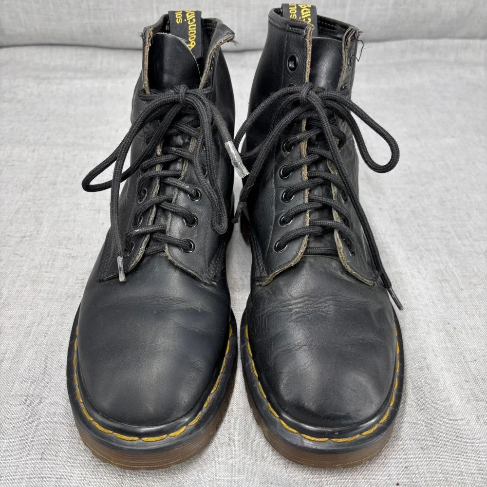 Vintage Dr Martens 1460 Black Leather Combat Boots MIE Mens 7 Womens 8
